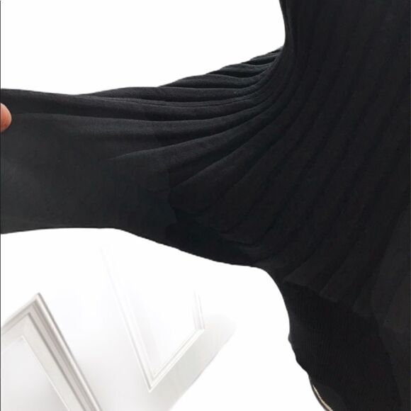 NWT Madison Lily Black Pullover Sweater Medium - Picture 8 of 11